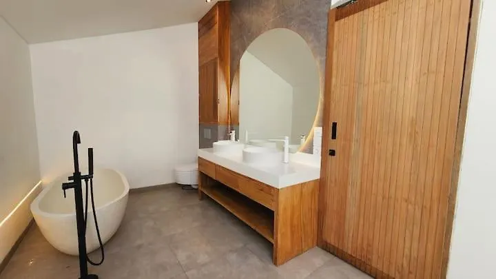 New Villa With Nature Vibes Include Motorbike Legian